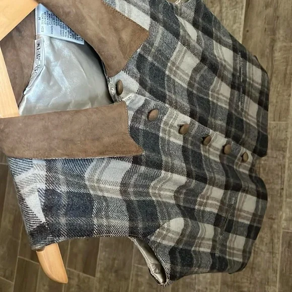 Chrysantheme Vintage Wool & Leather Vest - Picture 7 of 8